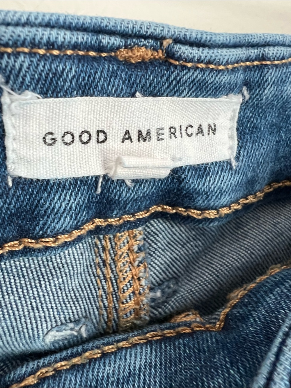 Good American | Indigo Wash Denim Flare Jeans #GLF478T Size 2 - Picture 3 of 17